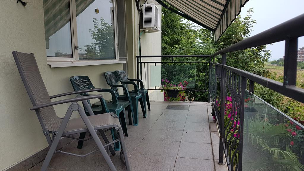 Aheloy Apartments מראה חיצוני תמונה
